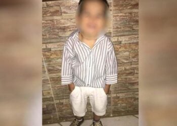 Padrasto de 17 anos pode ter estuprado e matado menino de 2 anos; mãe sabia
