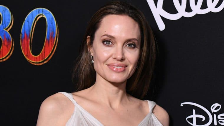 Set de filme da Marvel com Angelina Jolie é evacuado após descoberta de bomba