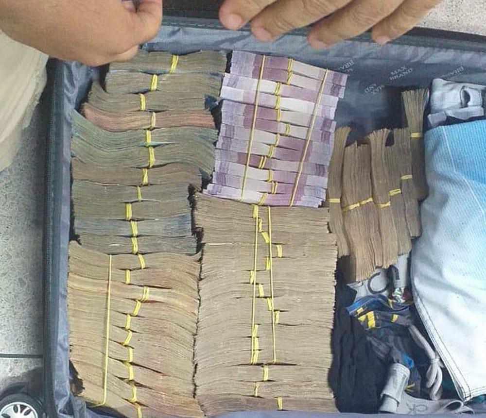 Ao sair de carro com R$ 15 mil, homem leva tiro no rosto de assaltantes, em Rio Verde