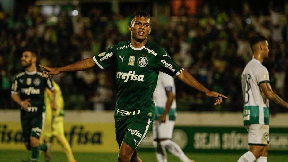 Com dois de Gabriel Verón, Palmeiras goleia o Goiás por 5 a 1 em Campinas