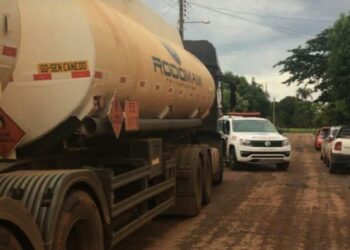 Dupla é presa em flagrante por furto de combustível, em Acreúna