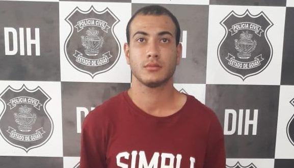 Filho que esfaqueou pai até a morte para comprar drogas é preso em Goiânia