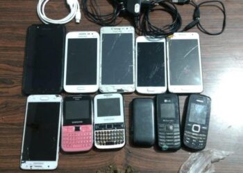 Servidores interceptam a entrada de 11 celulares no presídio de Mineiros