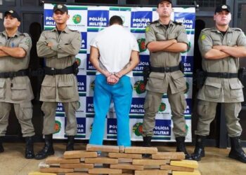 Usando tornozeleira eletrônica, homem é preso com 19 quilos de maconha, em Anápolis