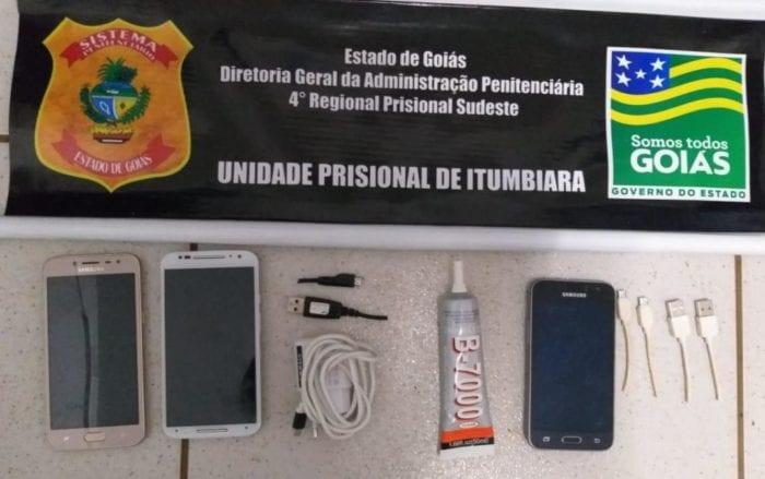 Vigilante tenta entrar em presídio com celulares e ilícitos em cinto, em Itumbiara