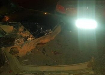 Bêbado e sem CNH, motorista perde controle e bate em 3 carros, em Goianésia