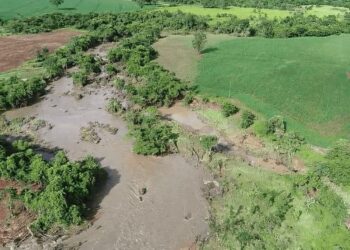 Com rompimento de represa em Pontalina, GOs-215 e 040 ficam interditadas