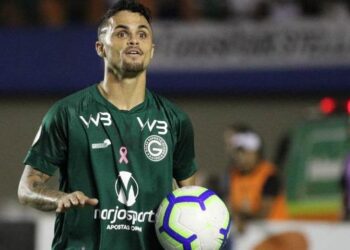 Goiás anuncia saída e atacante Michael fica perto de ser anunciado pelo Flamengo