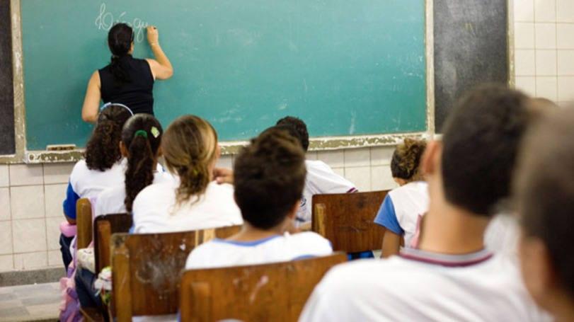 Governo concede aumento de 12,84% no piso dos professores da Educação Básica