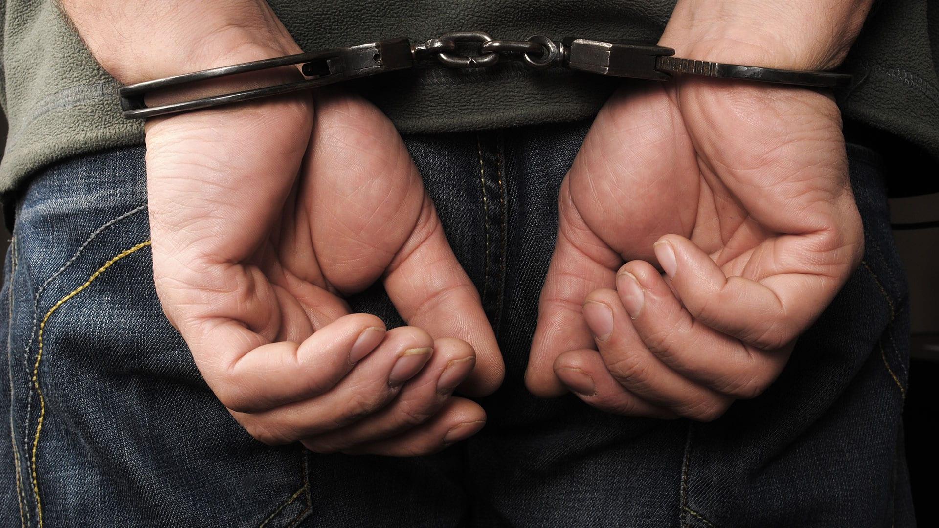 Homem é preso suspeito de agredir cunhada com socos e pontapés, em Goianésia