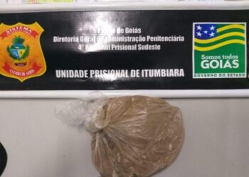 Jovem esconde drogas em achocolatado para entregar a irmão preso, em Itumbiara