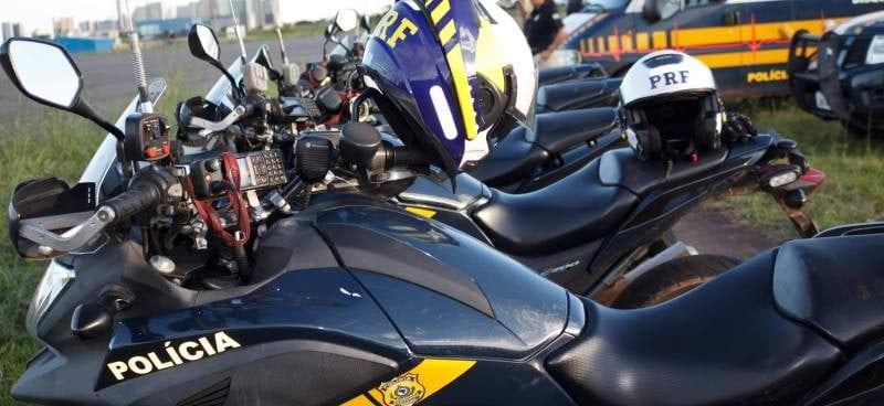 Para fugir de fiscalização, motociclista arrasta policial em Novo Gama