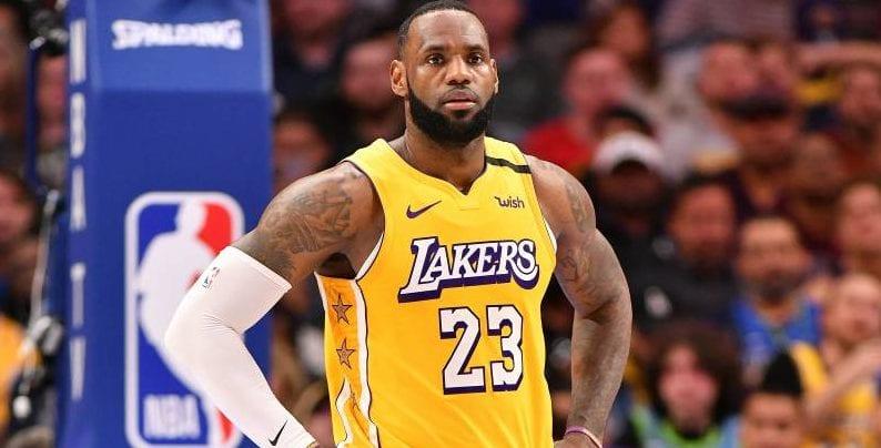 Sem Anthony Davis, LeBron James lidera Lakers na 7ª vitória consecutiva na NBA