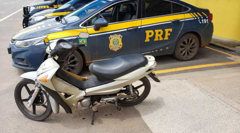 Sem CNH, motociclista é preso durante fuga, no Recanto das Emas