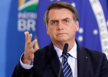 'Somos escravos da lei', diz Bolsonaro sobre sanção de Fundo Eleitoral