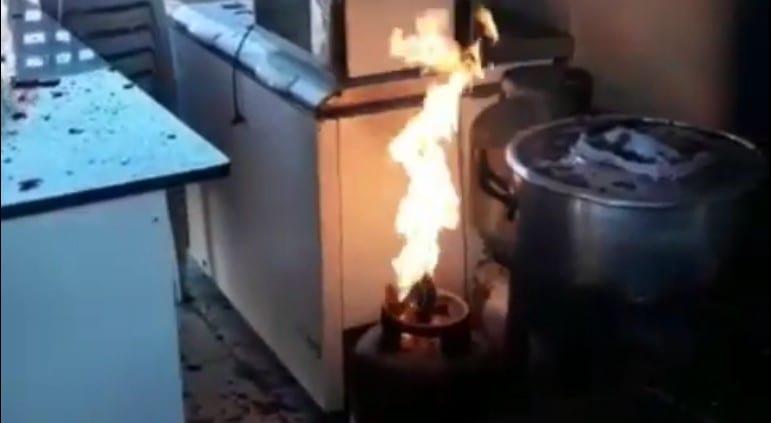 Válvula de botijão rompe e causa incêndio em residência, em Goianira; veja vídeo