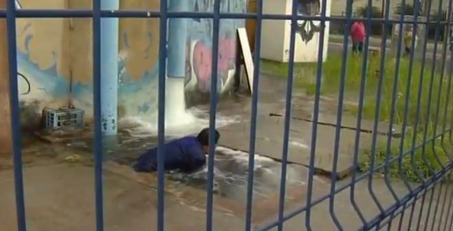 Vandalismo causa vazamento de água em reservatório de Aparecida de Goiânia
