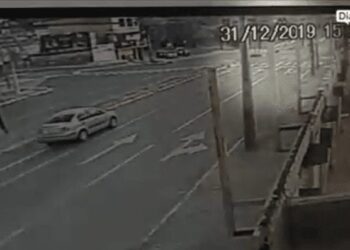 Vídeo mostra momento em que carro atropela e mata mãe e filha, em Goiânia