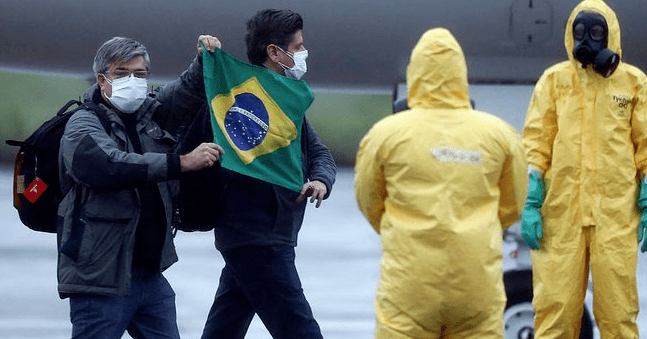 Brasileiro faz relato do período de isolamento em base de Goiás