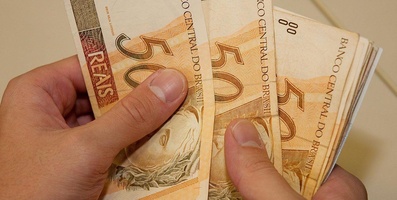 Caderneta de poupança tem recorde de saques em janeiro, de R$ 12,356 bi, diz BC
