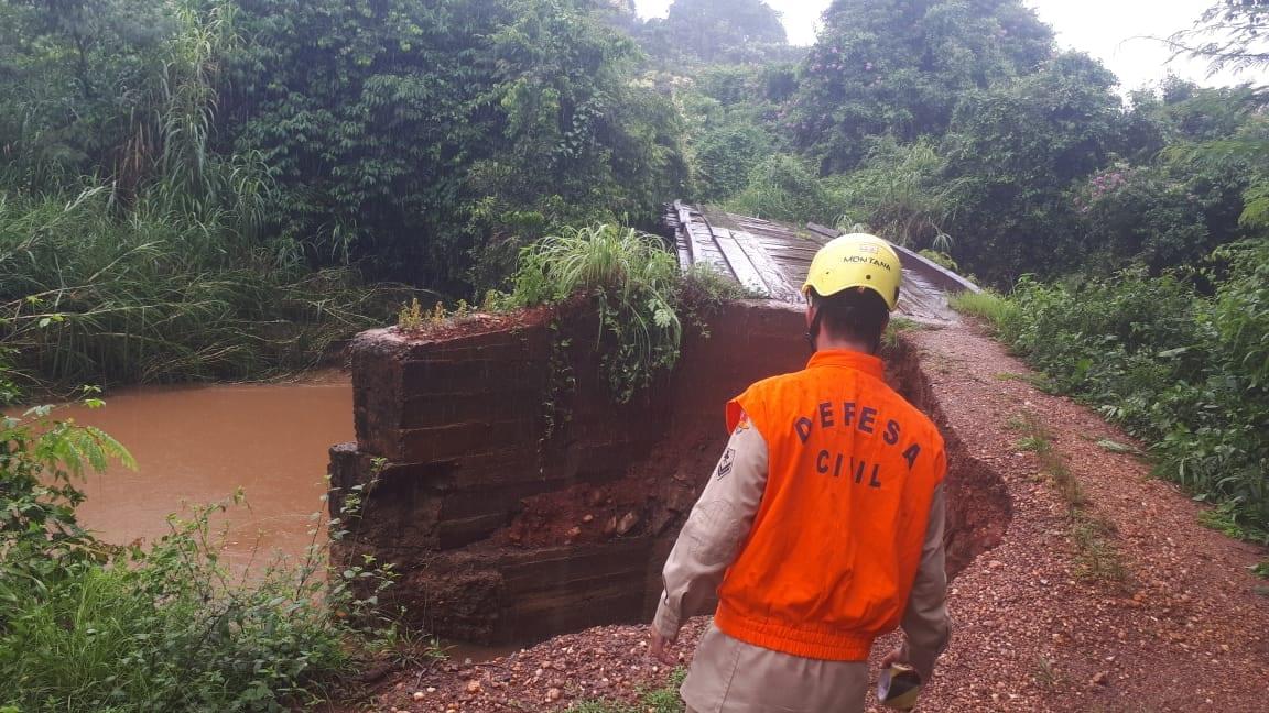 Cheia do Rio Vermelho deixa Cidade de Goiás em alerta