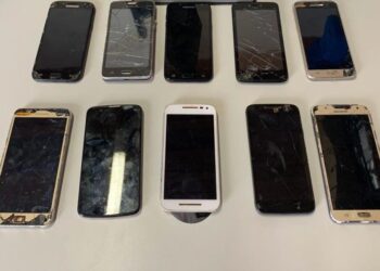 Dez celulares são apreendidos no presídio de Jataí