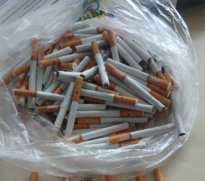 Idosa é flagrada com cigarros receados com drogas no presídio de Aparecida