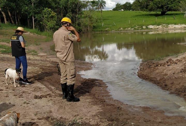 Bombeiros inspecionam represas com risco de rompimento, em Rianápolis