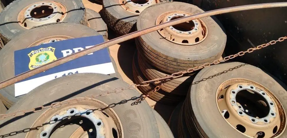 Força-tarefa prende quadrilha que roubava rodas e pneus de caminhões, em Goiás