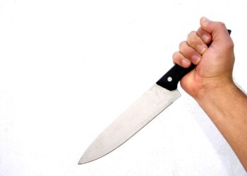 Homem é preso ao ameaçar ex com faca para ter relações sexuais, em Rio Verde