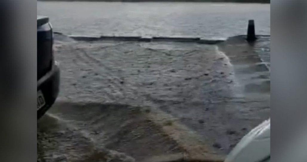 Lagoa Grande transborda em Porangatu após forte chuva