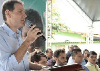 Lissauer Vieira anuncia ampliação do Alego Ativa durante abertura da 8ª edição do programa, em Itapuranga