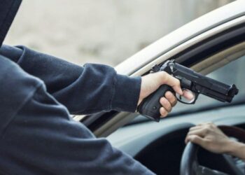 Motorista de aplicativo é esfaqueado durante assalto, em Goiânia