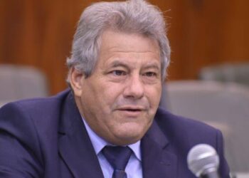 Senador por Goiás, Luiz do Carmo testa negativo para coronavírus
