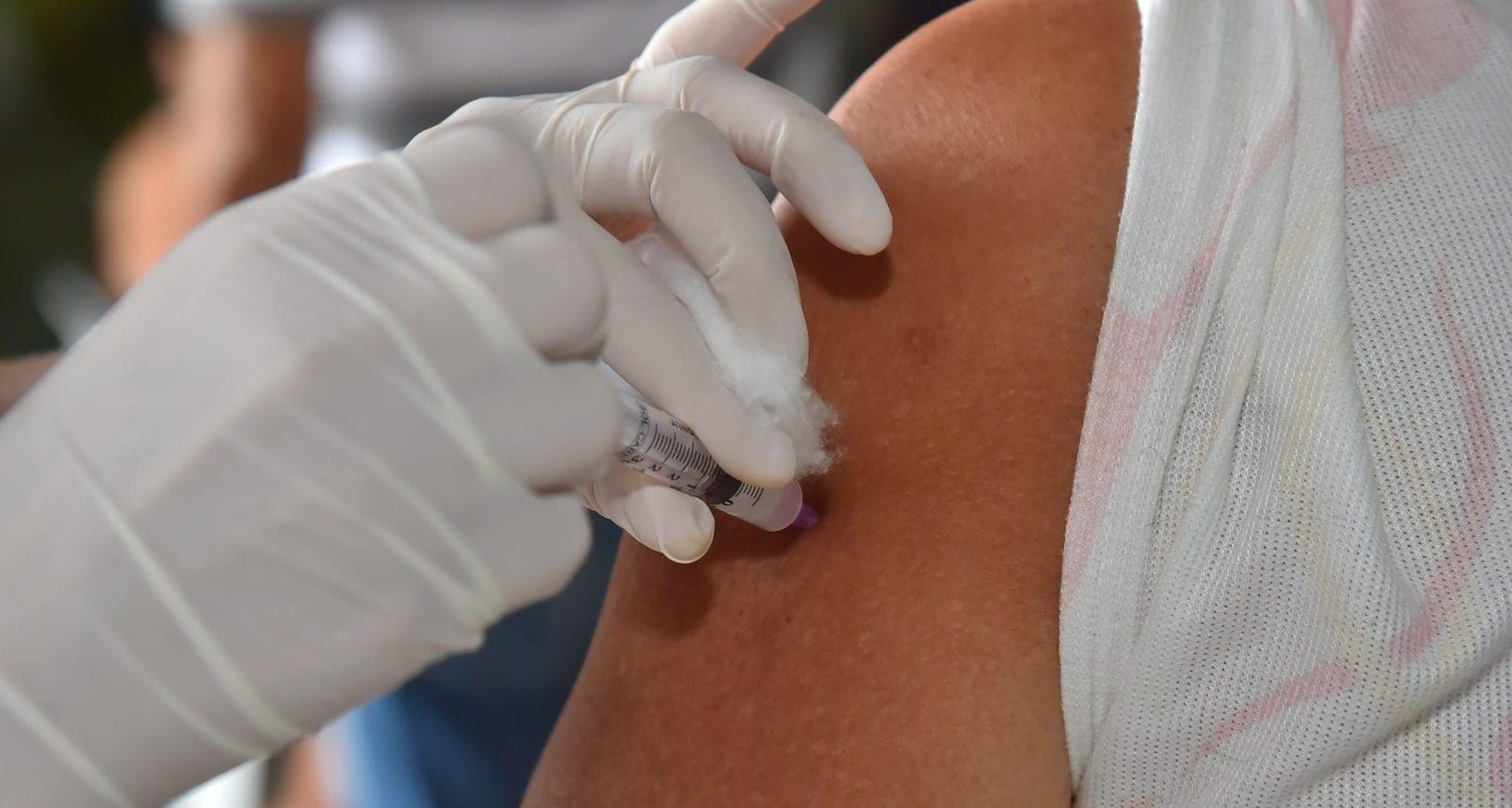 Vacinação contra a Influenza em Aparecida de Goiânia ocorre em 14 postos