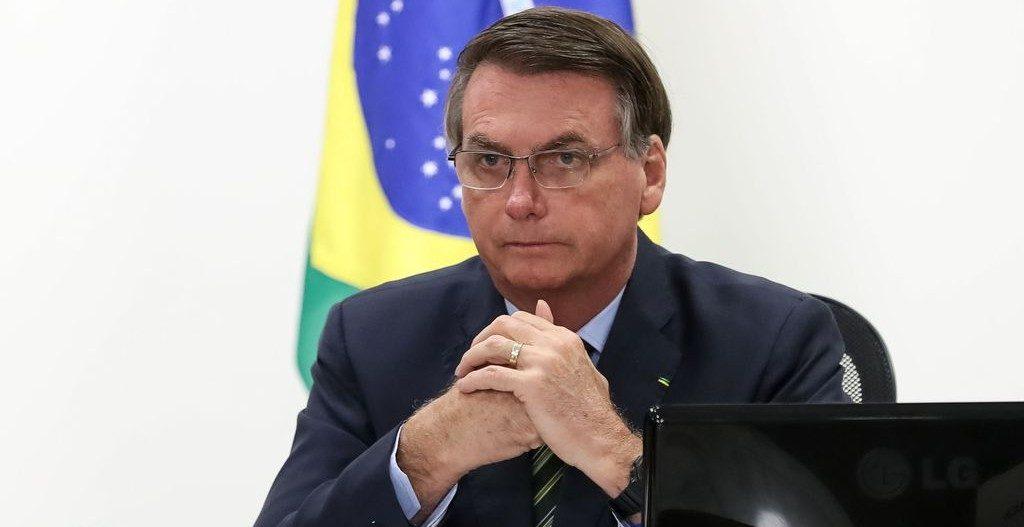 Bolsonaro: mortes por covid-19 deve ser direcionada a governadores e prefeitos