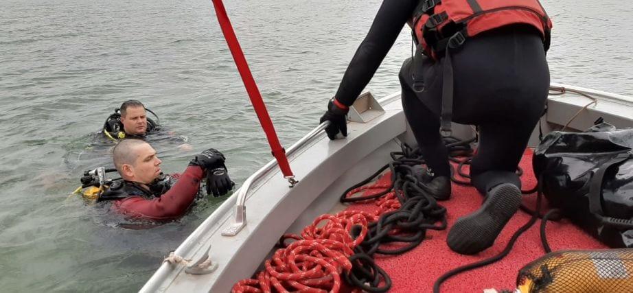 Bombeiros procuram homem que sumiu no Lago Corumbá IV após sair com jet-ski