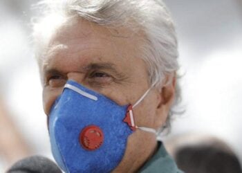 Caiado confirma obrigatoriedade do uso de máscara em Goiás a partir de segunda (20)