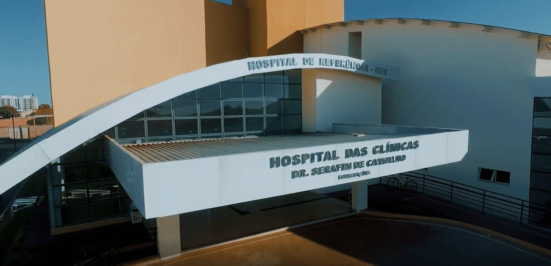 Caiado sanciona lei que autoriza estadualização de 4 hospitais do interior
