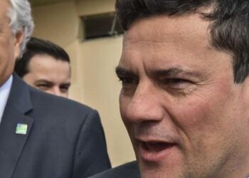Caiado se manifesta sobre demissão de Moro e elogia ex-ministro