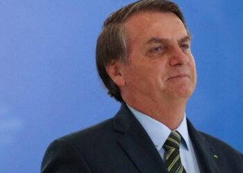 Datafolha: Para 51%, Bolsonaro mais atrapalha do que ajuda no combate ao vírus