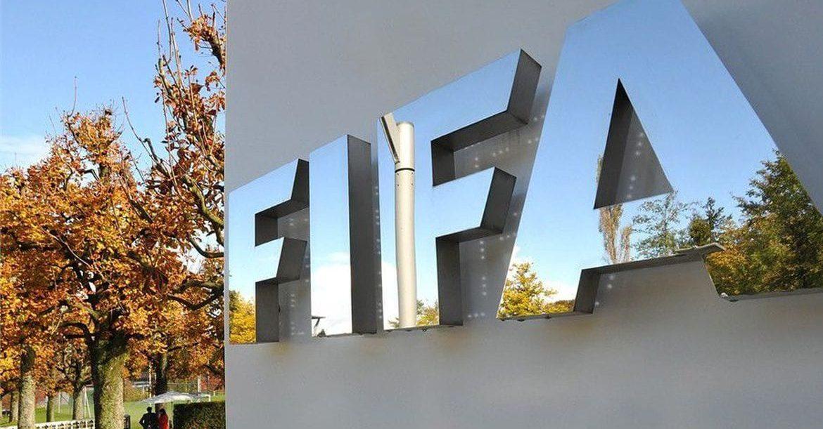 Diretor médico da Fifa diz que partidas não devem ser jogadas até setembro