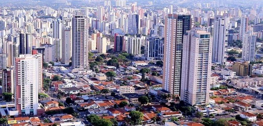 Economia de Goiás só volta à normalidade em 2022, prevê Adial