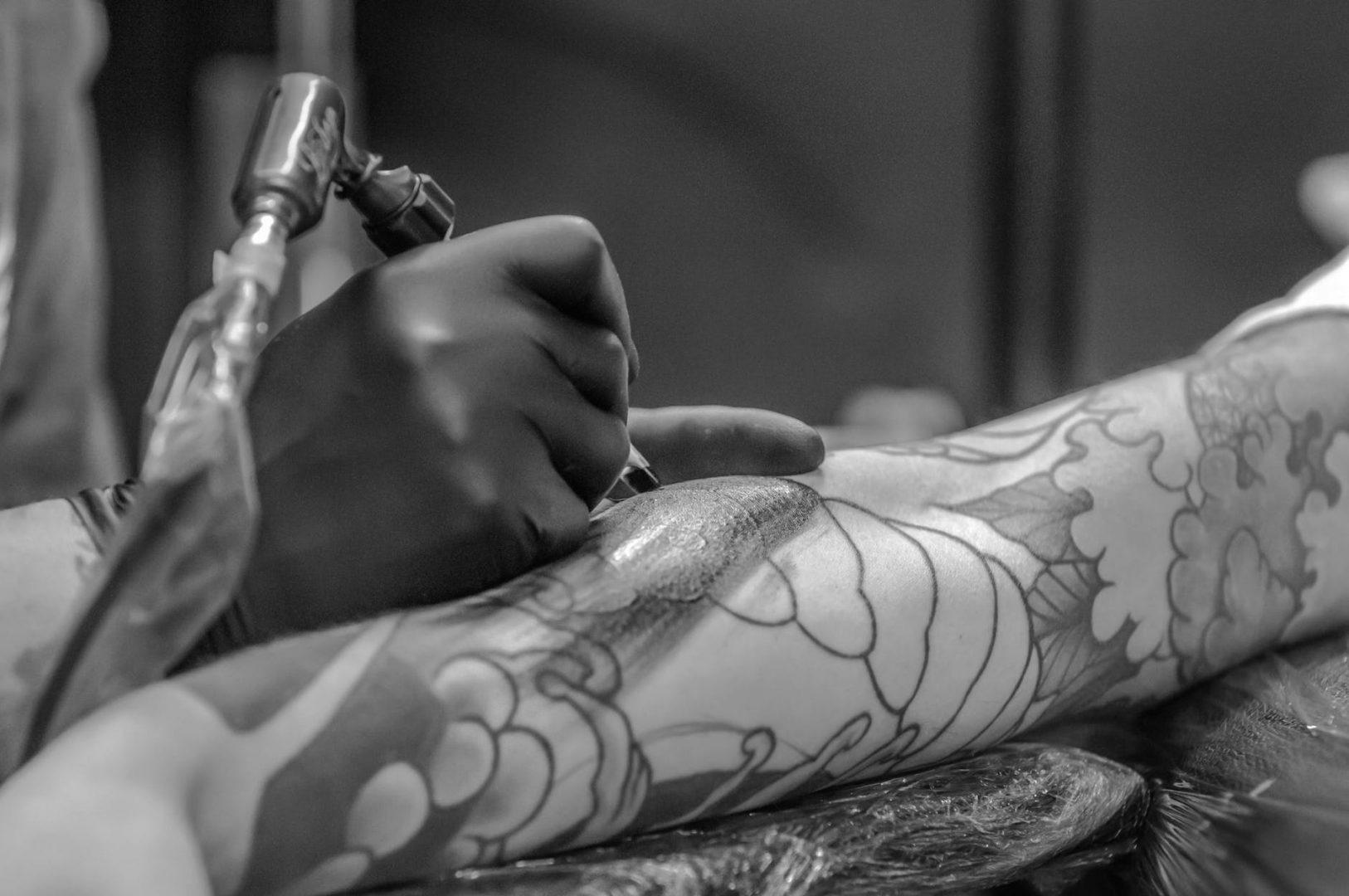 Estúdio de tatuagem em Brasília: encontre as melhores opções