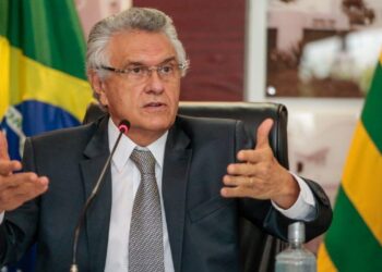 Goiás cortará benefícios de empresa que demitir pessoas do grupo de risco