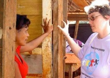 Missionárias lançam campanha para ajudar famílias afetadas pelo coronavírus, em Goiânia