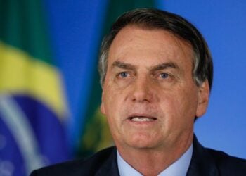 No dia seguinte à saída de Moro, Bolsonaro se reúne com aliados no Alvorada