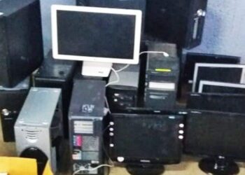 PM flagra furto de computadores em hospital desativado em Goiânia
