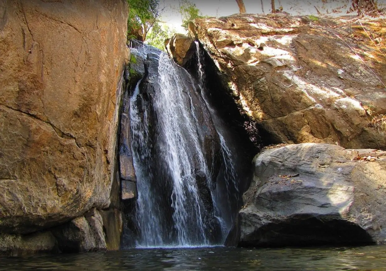 cachoeiras perto de Goiânia