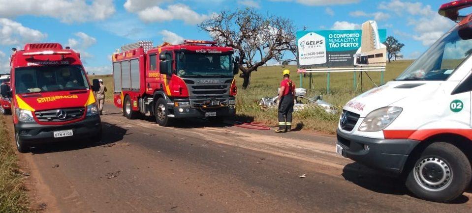 Dois adultos e duas crianças morrem em acidente na GO-174, em Rio Verde